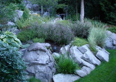 natural stone retaining slope